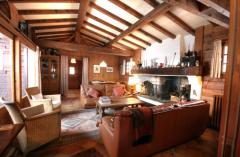Chalet Chouette - The living room (1)