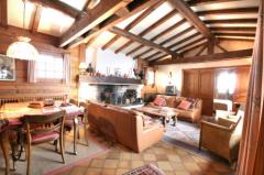 Chalet Chouette - The living room (2)