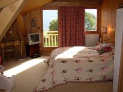 Chalet Pensées des Alpes - The master bedroom (1)